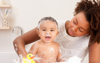 Les Bains du Bébé : Fréquence et Précautions pour une Hygiène Optimale