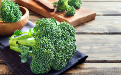 Le Brocoli Transforme le Make-up : Découvrez la Tendance Étonnante des Taches de Rousseur